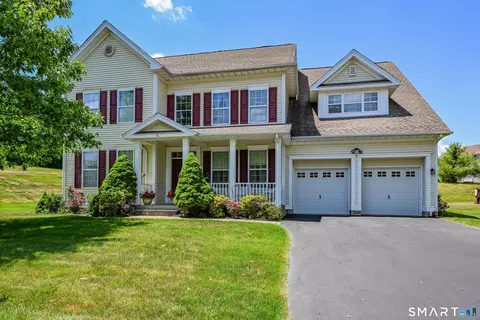36 Independence Cir #36, Middlebury, CT 06762