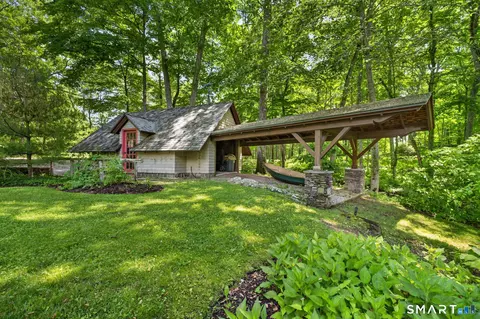 Exterior - 18 Birch Mill Rd, Killingworth, CT 06419 photo 8 of 11