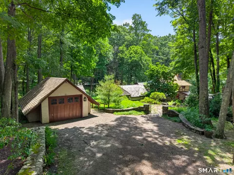 Exterior - 18 Birch Mill Rd, Killingworth, CT 06419 photo 6 of 11