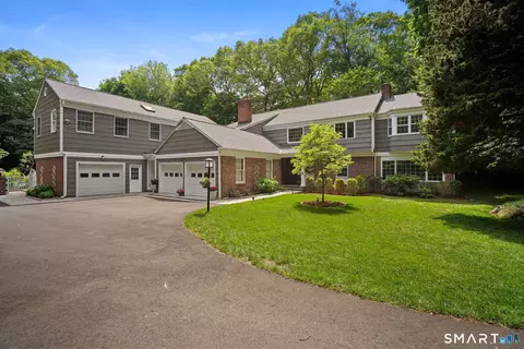 12 Settlers Trl, Darien, CT 06820