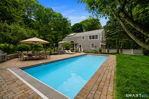 12 Settlers Trl, Darien, CT 06820