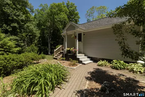 254 Park Rd, Haddam, CT 06438