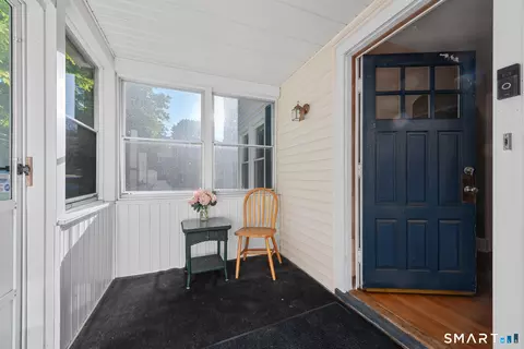 462 Davis St, Oakville, CT 06779
