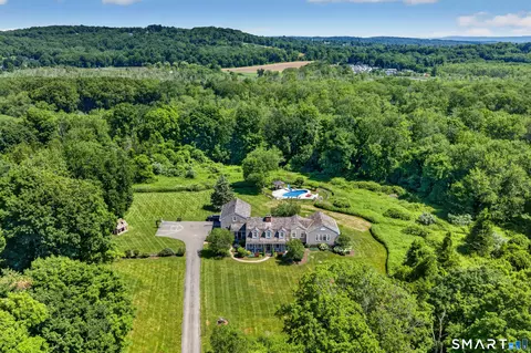 20 Head Of Meadow Rd, Newtown, CT 06470