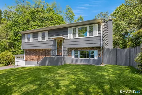 15 Jessup St, Stamford, CT 06902