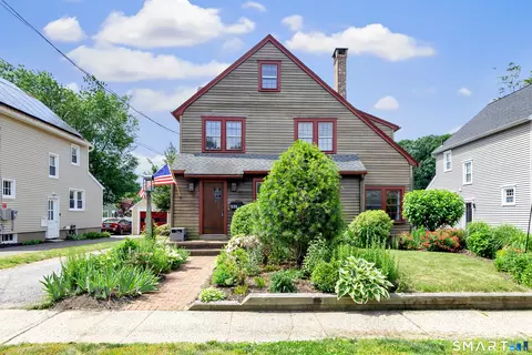 535 Wilcoxson Ave, Stratford, CT 06614