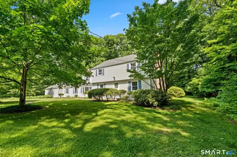 74 Blue Ridge Dr, Simsbury, CT 06070