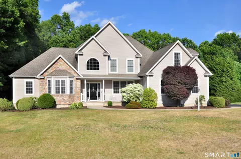 22 Jubrey Dr, Windsor, CT 06095