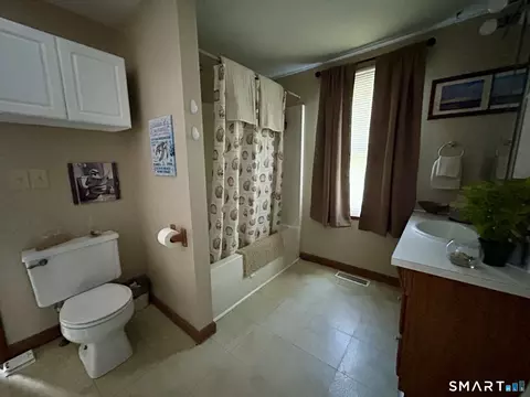 Bath - 70 Reed Rd, Warren, CT 06754 photo 1 of 1