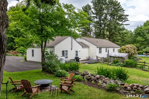 Exterior - 70 Reed Rd, Warren, CT 06754 photo 5 of 20