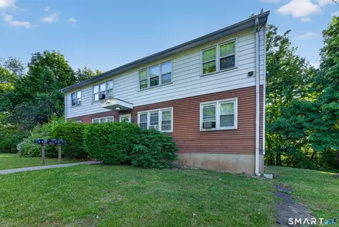 95 Oak Ridge Dr #47, New Haven, CT 06513