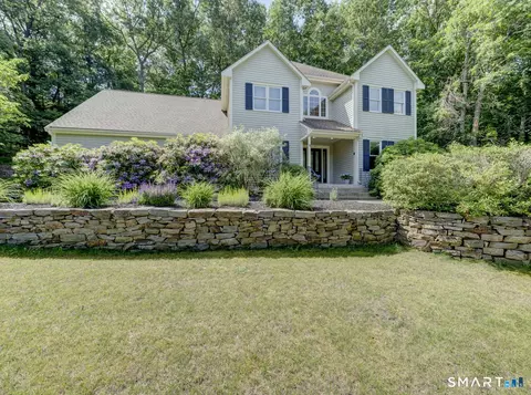 11 Lexington Rd, Avon, CT 06001