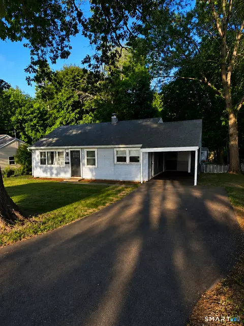 76 Kings Hwy, Groton, CT 06340
