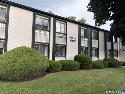 34 Patriot Dr #A1, Danbury, CT 06810