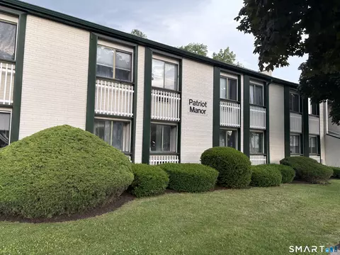 34 Patriot Dr #A1, Danbury, CT 06810