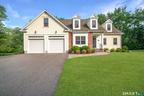 1004 Maple St, Rocky Hill, CT 06067
