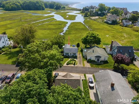 17 Linden Ln, Madison, CT 06443
