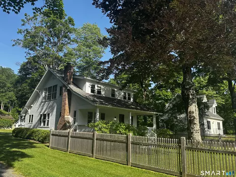 22 Under Mountain Rd, Salisbury, CT 06068