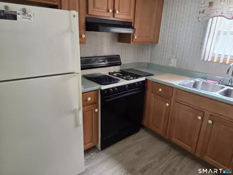 Kitchen - 17 Wayne Dr, Windham, CT 06256 photo 1 of 2