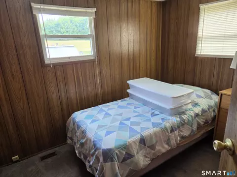 Bedroom - 17 Wayne Dr, Windham, CT 06256 photo 3 of 4