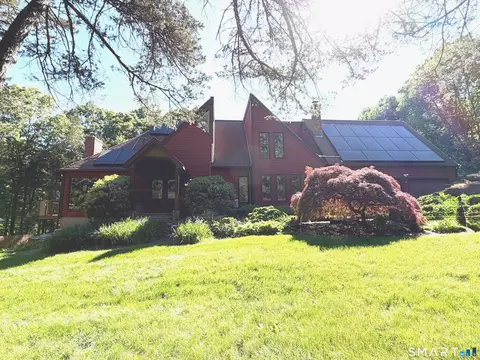 117 Brushy Hill Rd, Newtown, CT 06470