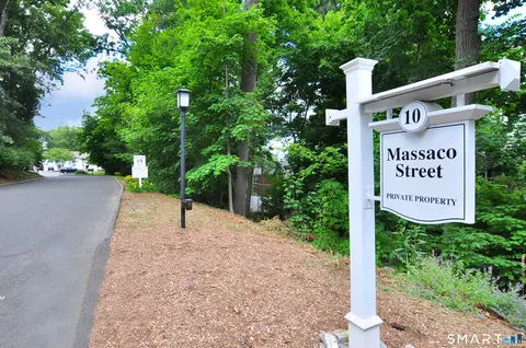 10 Massaco St #R, Simsbury, CT 06070