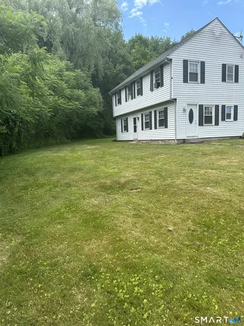34 Eastview Dr, Windsor, CT 06095