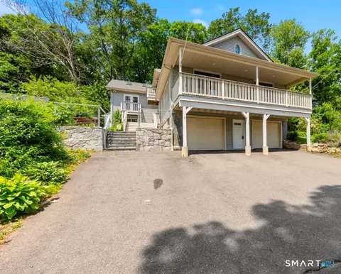 7 Pratt Ln, Wolcott, CT 06716