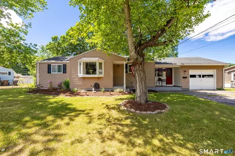 3 Concord Ter, Enfield, CT 06082