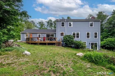 Exterior - 8 White Pine Dr, Brookfield, CT 06804 photo 7 of 8