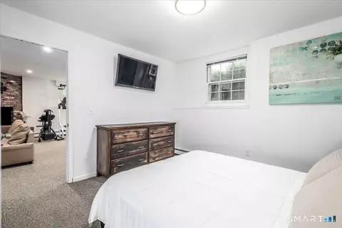 Bedroom - 8 White Pine Dr, Brookfield, CT 06804 photo 9 of 10