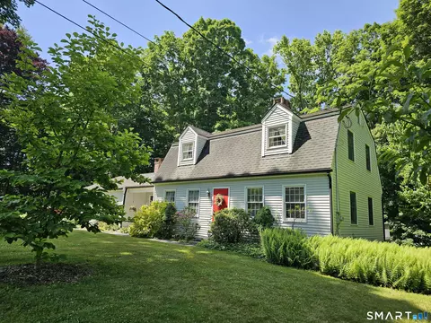 30 Park Rd, Woodbury, CT 06798