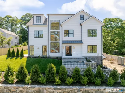 126 Forest St, New Canaan, CT 06840