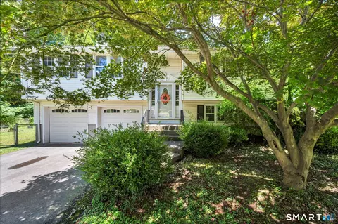 66 East St, Middletown, CT 06457