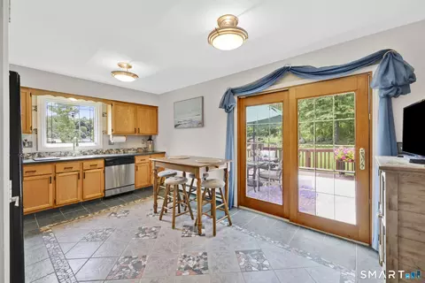 Kitchen - 18 Harnish Ln, Wallingford, CT 06492 photo 1 of 3