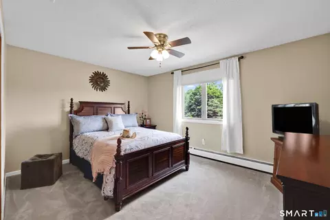 Bedroom - 18 Harnish Ln, Wallingford, CT 06492 photo 3 of 6