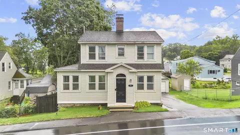 43 Woodvine Ave, Watertown, CT 06779