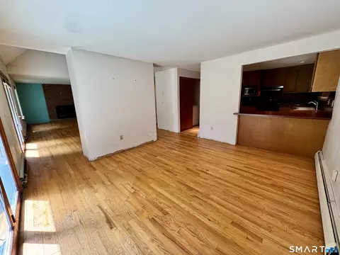 Living - 82 Timothy Ter, Windsor, CT 06095 photo 2 of 8