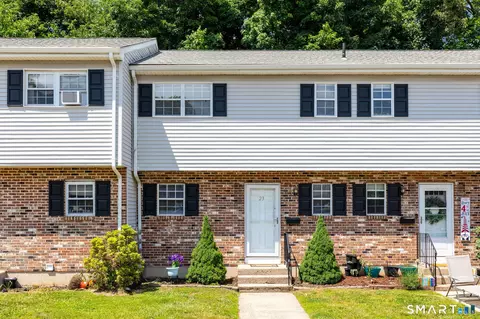 23 Carter Hts #23, Plantsville, CT 06479