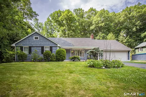 66 Cliffmore Rd, West Hartford, CT 06107