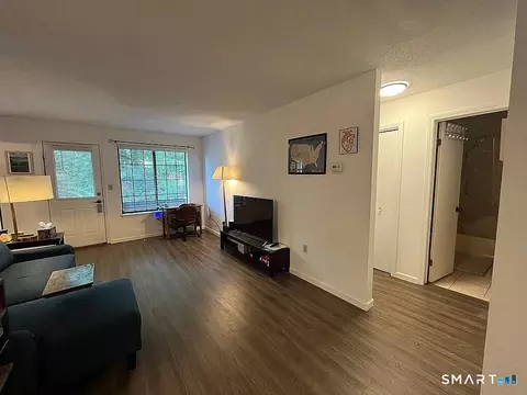 365 Mather St, Hamden, CT 06514