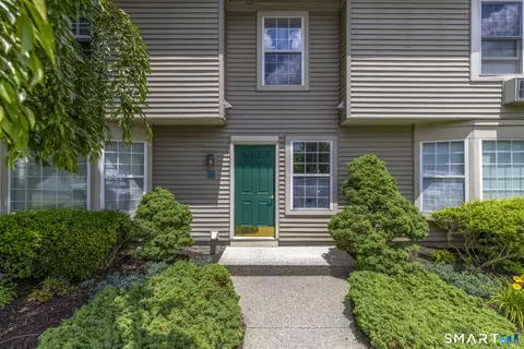 33 Glen Ridge Ct #33, New Milford, CT 06776