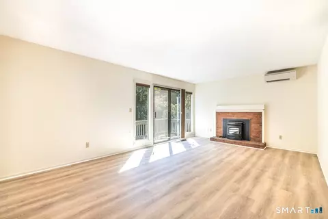 547 Heritage Vlg #D, Southbury, CT 06488