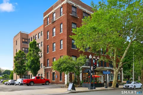 881 Lafayette Blvd #5H, Bridgeport, CT 06604