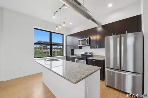 881 Lafayette Blvd #5H, Bridgeport, CT 06604