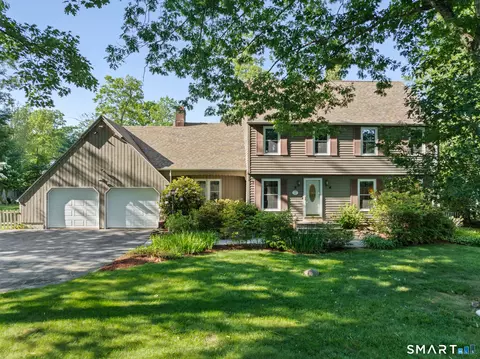 169 Tom Swamp Rd, Hamden, CT 06518
