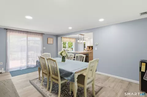 Dining - 169 Tom Swamp Rd, Hamden, CT 06518 photo 4 of 4