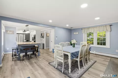 Dining - 169 Tom Swamp Rd, Hamden, CT 06518 photo 1 of 4
