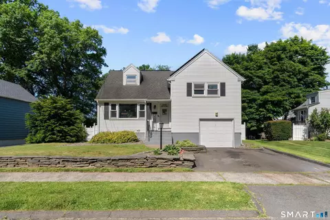 63 Bates St, Hartford, CT 06114