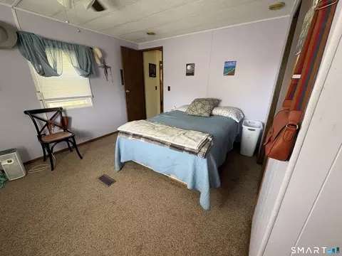 Bedroom - 8 Erin Dr, Plainfield, CT 06374 photo 4 of 5